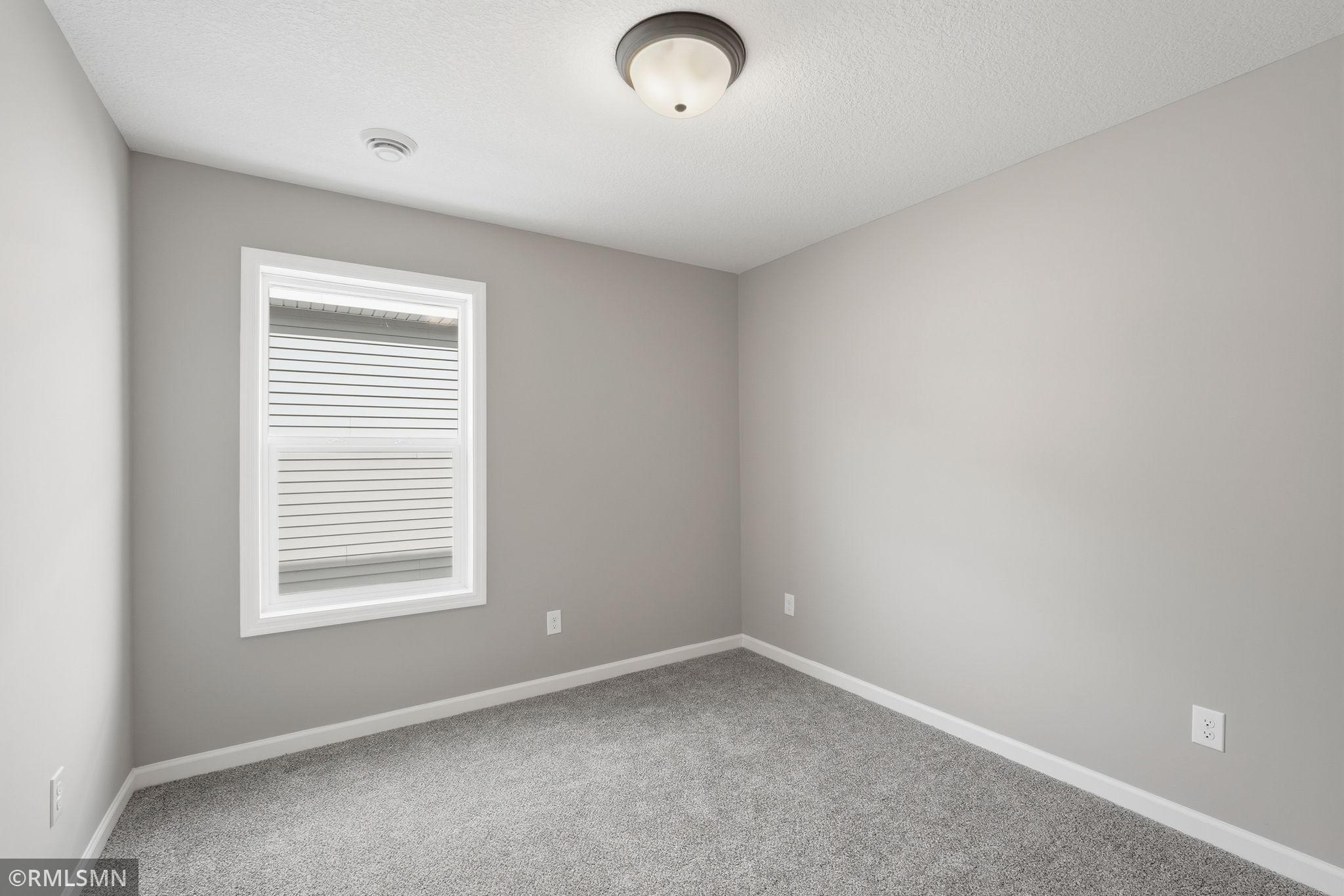 26-web-or-mls-4497 223rd St W-26.jpg