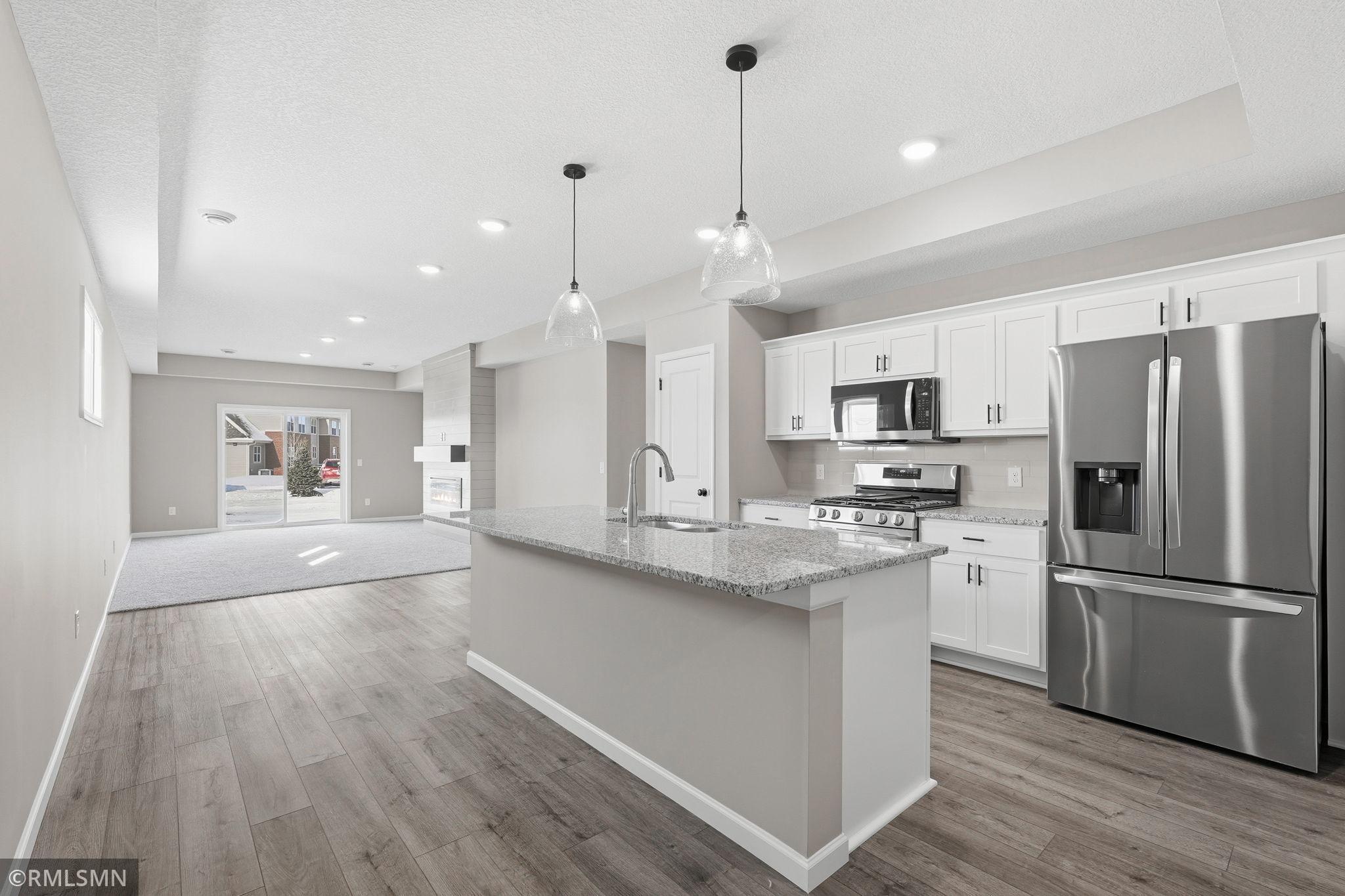 8-web-or-mls-4497 223rd St W-8.jpg