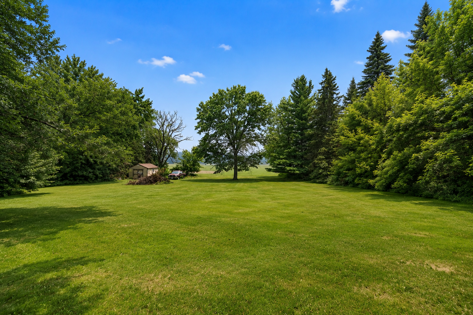 Backyard- Backing to Park!