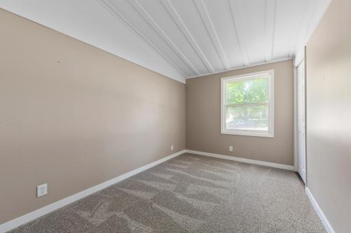 18 bedroom 1.jpg