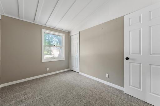 19 bedroom 1.jpg