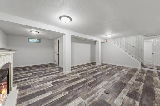 30 family room_lower.jpg