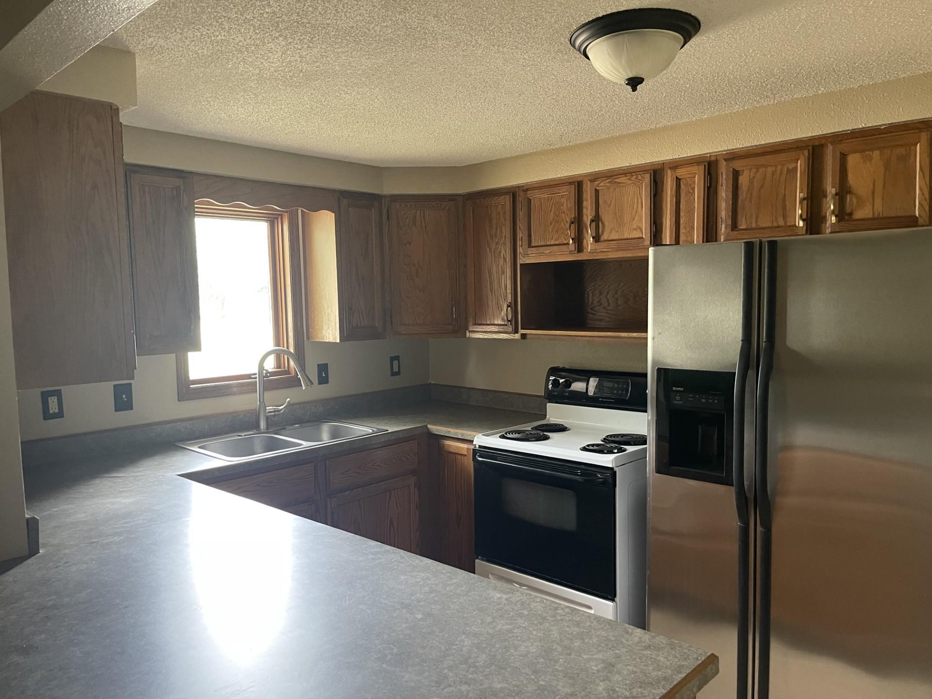741 kitchen 26 2.jpg
