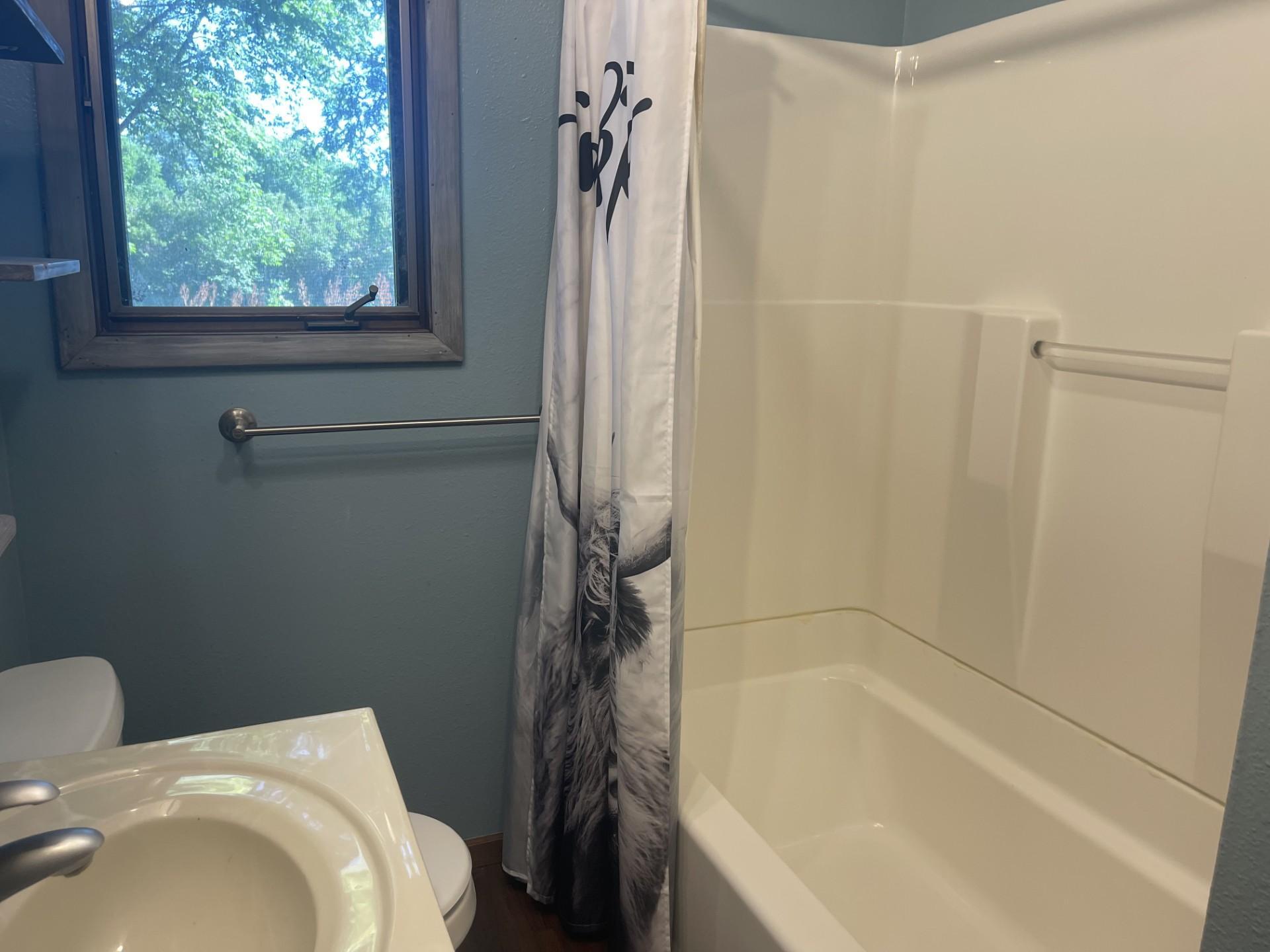 741 bath 26.jpg