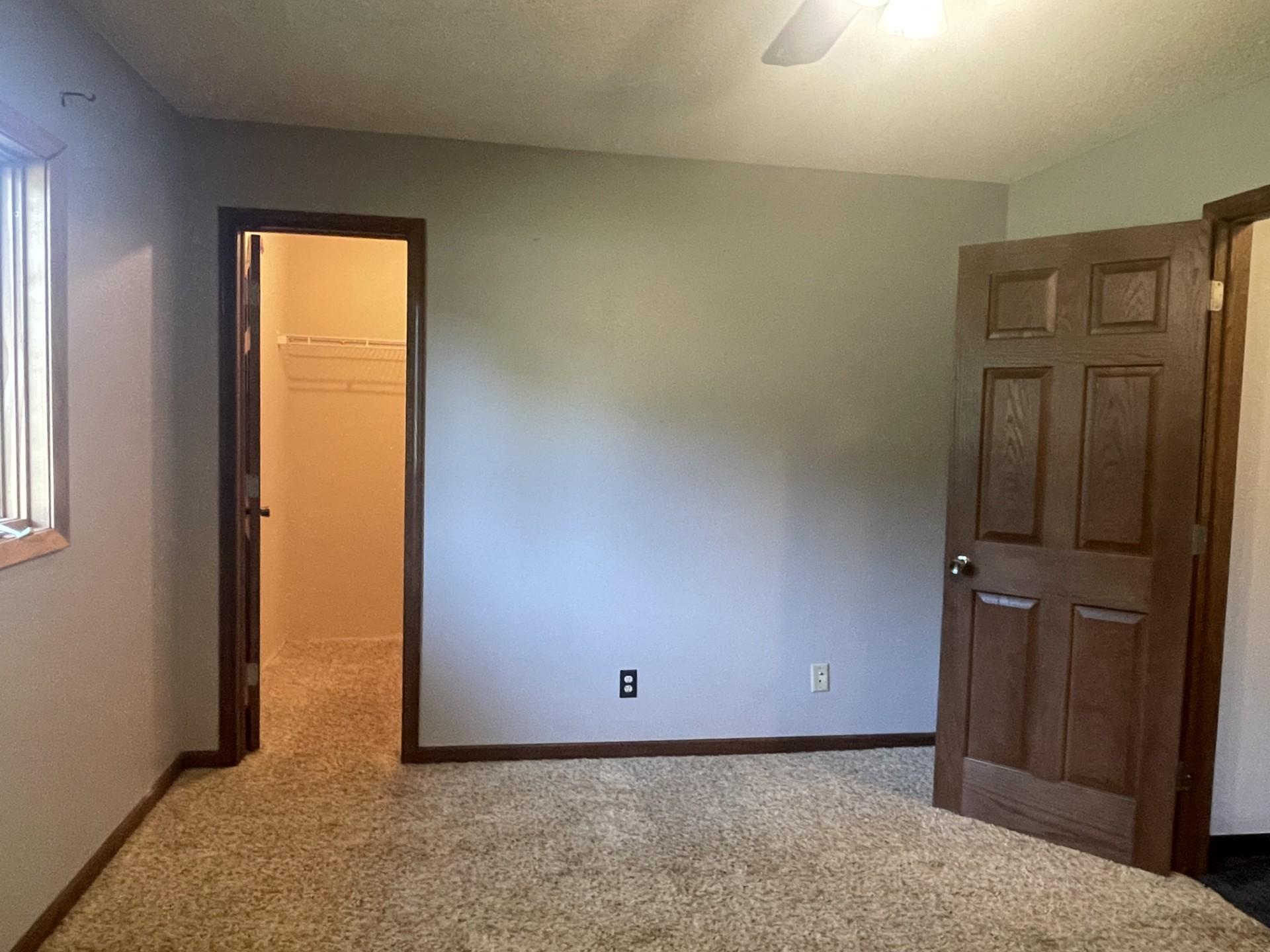 741 bed 2 26.jpg