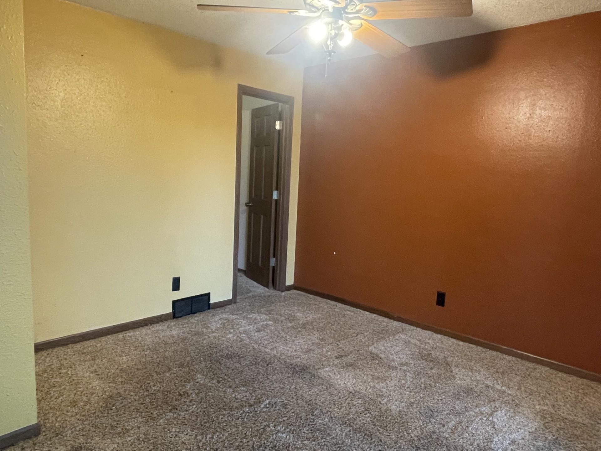 741 bed 3 26.jpg