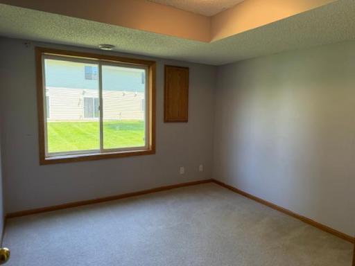 1516 Dublin Court, Shakopee, MN 55379