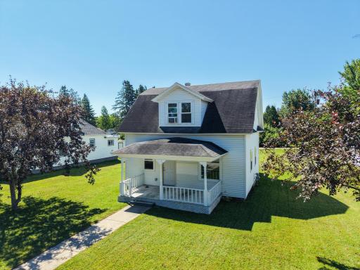 313 Minnesota Avenue E, Sebeka, MN 56477