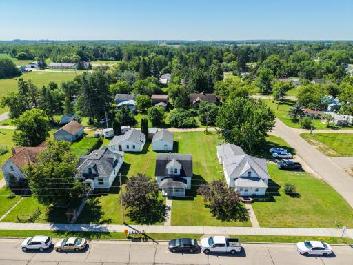 313 Minnesota Avenue E, Sebeka, MN 56477