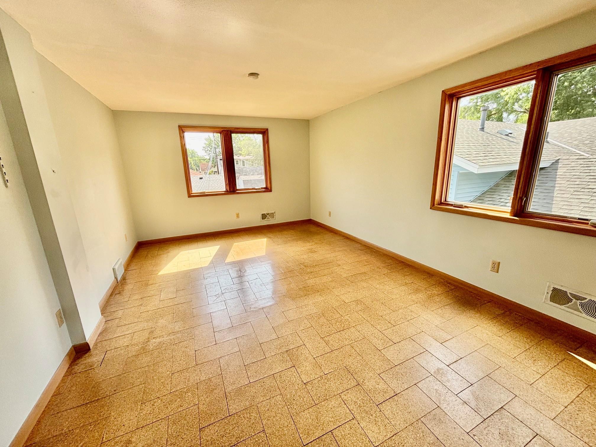 HUGE PRIMARY BEDROOM