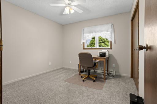 124 Prairiewood Drive S, Fargo, ND 58103