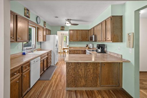 124 Prairiewood Drive S, Fargo, ND 58103