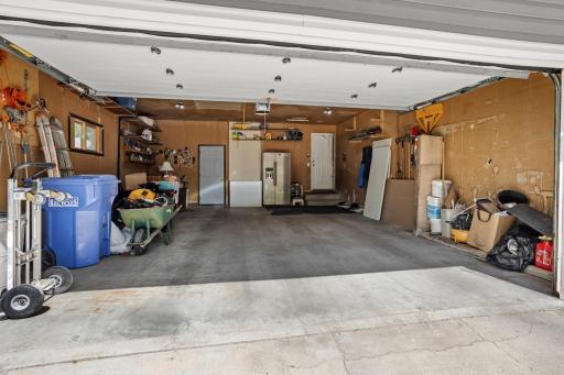 124 Prairiewood Drive S, Fargo, ND 58103