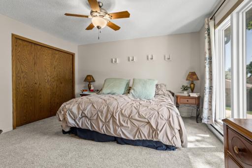 124 Prairiewood Drive S, Fargo, ND 58103