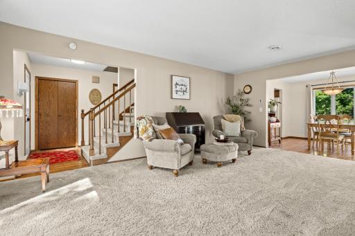 124 Prairiewood Drive S, Fargo, ND 58103