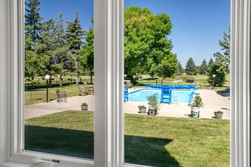 124 Prairiewood Drive S, Fargo, ND 58103