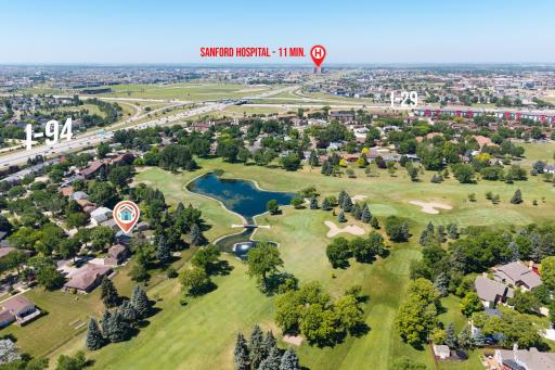124 Prairiewood Drive S, Fargo, ND 58103
