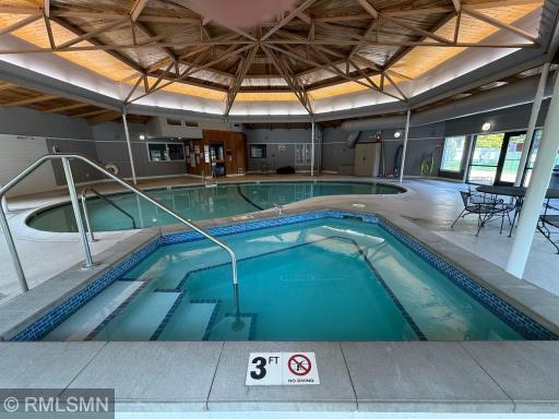 Spacious Hot Tub