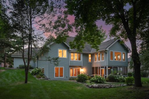 10421 Shelter Grove, Eden Prairie, MN 55347