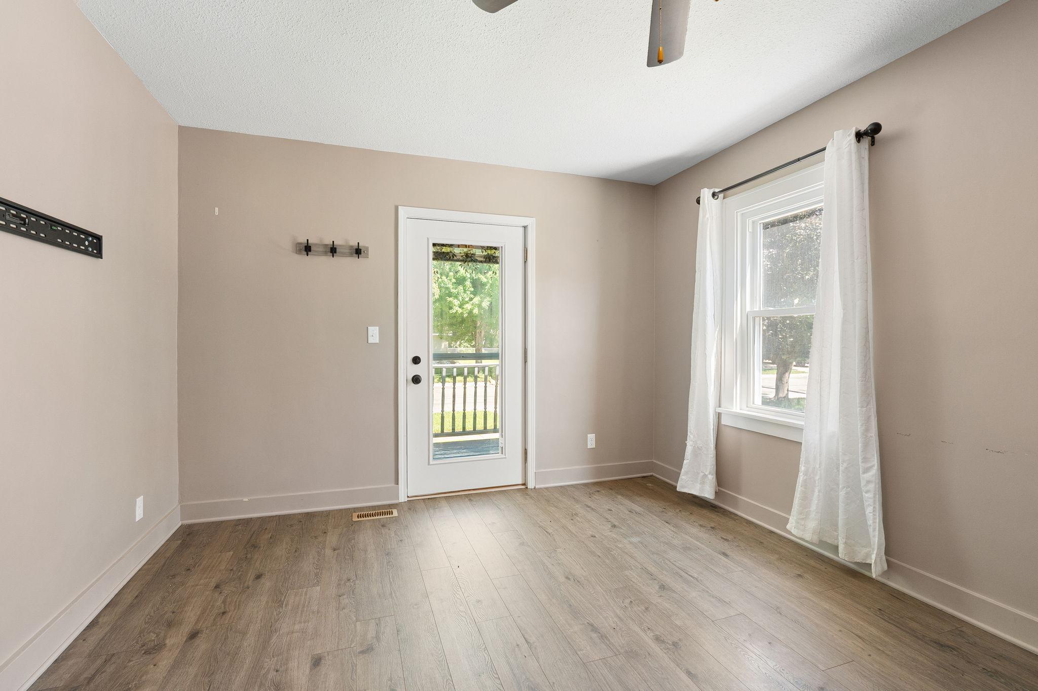 Photo 5