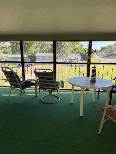 Public Screened in Porch