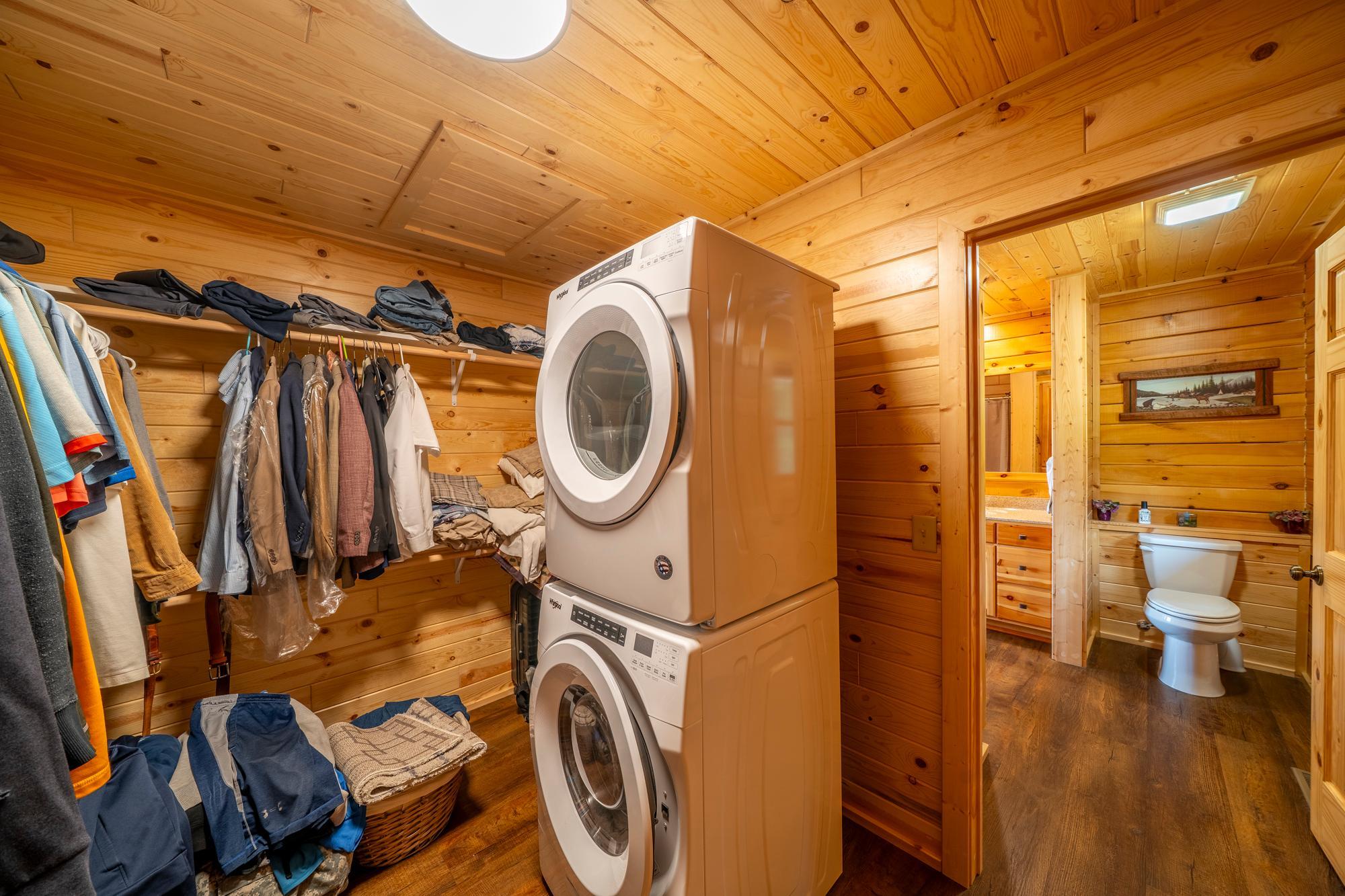 16 Primary closet with washer & dryer.jpg