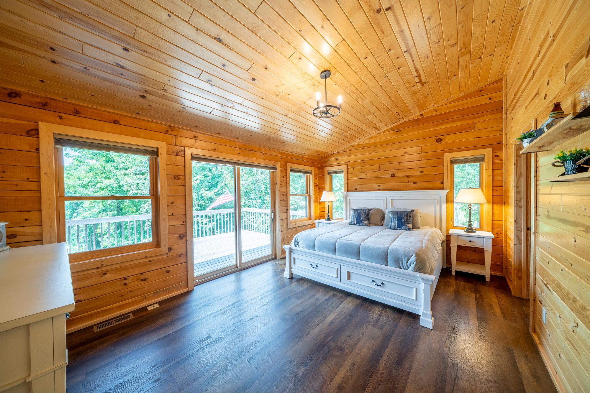 13 Primary bedroom.jpg