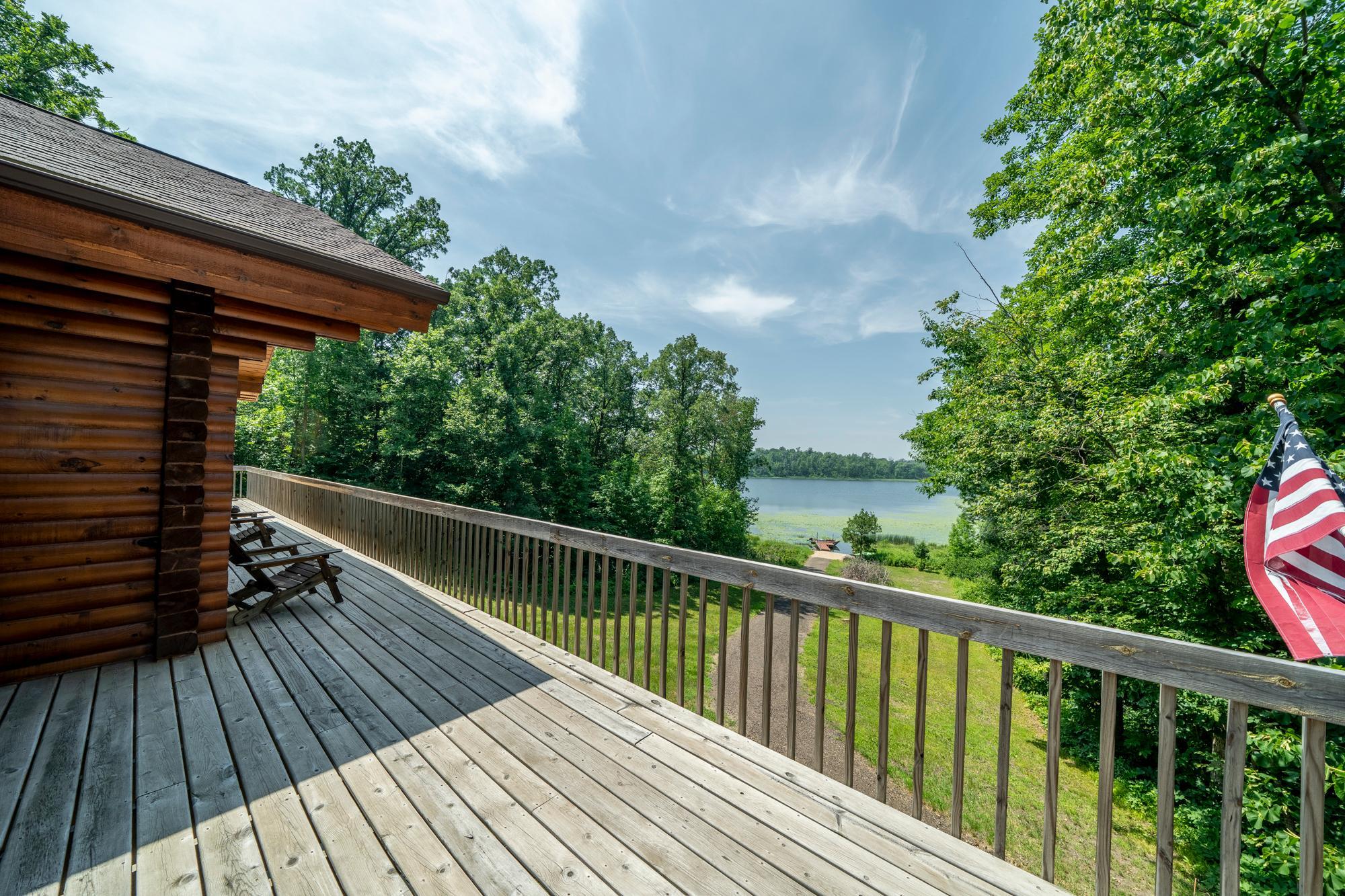 26 aBRADLEY_MEDIA_LLC_20111-052.jpg