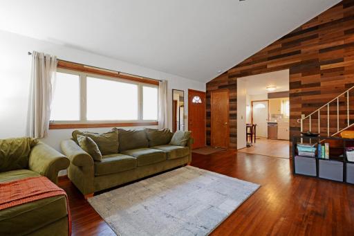 6609 74 1/2 Avenue N, Minneapolis, MN 55428