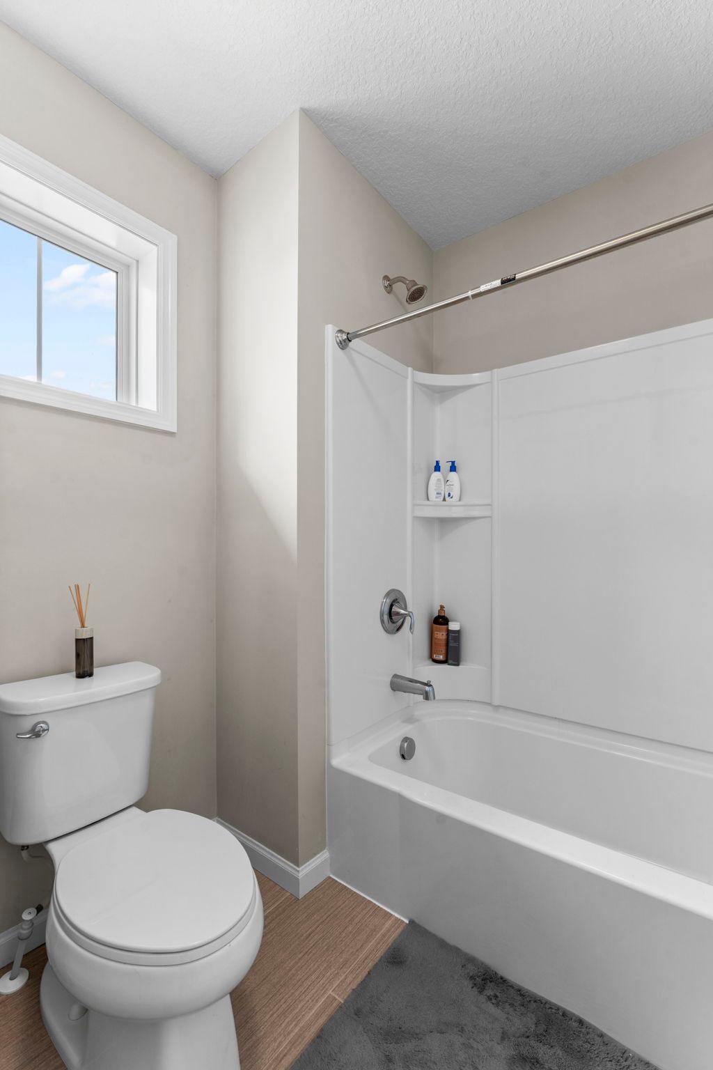 43-web-or-mls-16253 Duskwood Trail-223.jpg