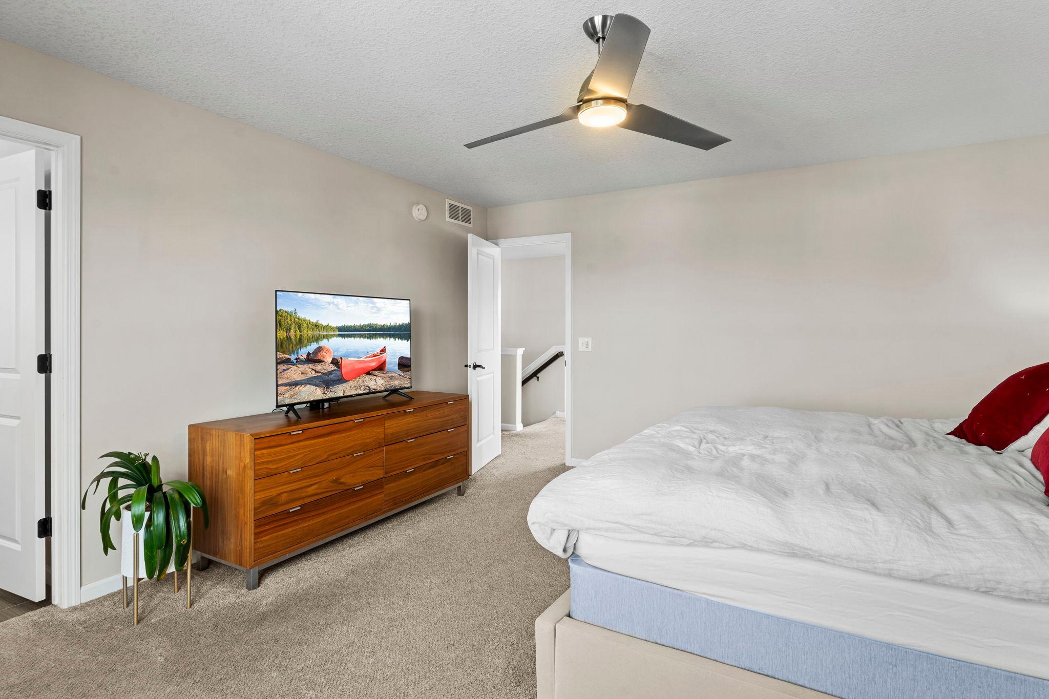 36-web-or-mls-16253 Duskwood Trail-188.jpg