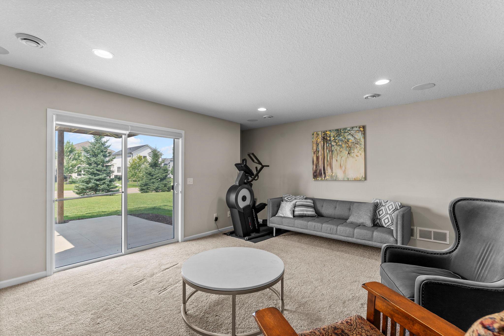 50-web-or-mls-16253 Duskwood Trail-258.jpg