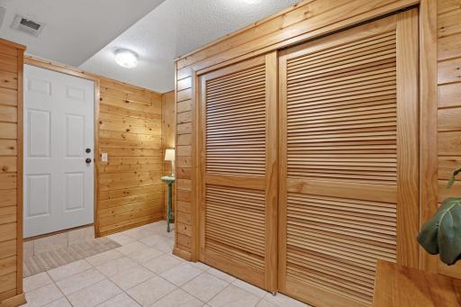 2207 Orchard Lane, Saint Paul, MN 55110