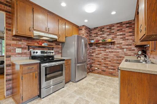 2207 Orchard Lane, Saint Paul, MN 55110