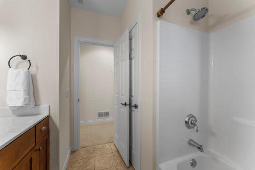 1544 Salem Court SW, Rochester, MN 55902