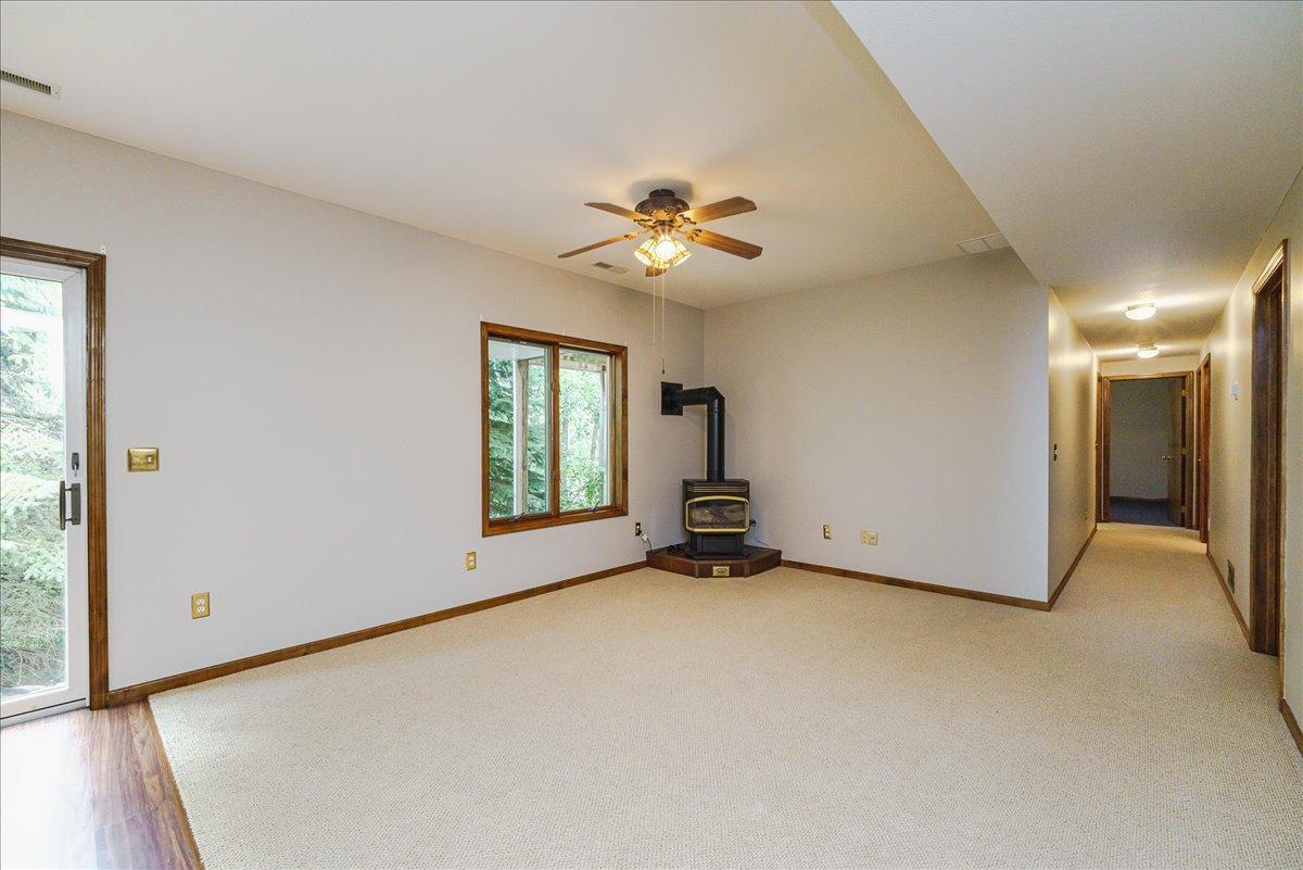 43-Family Room.jpg