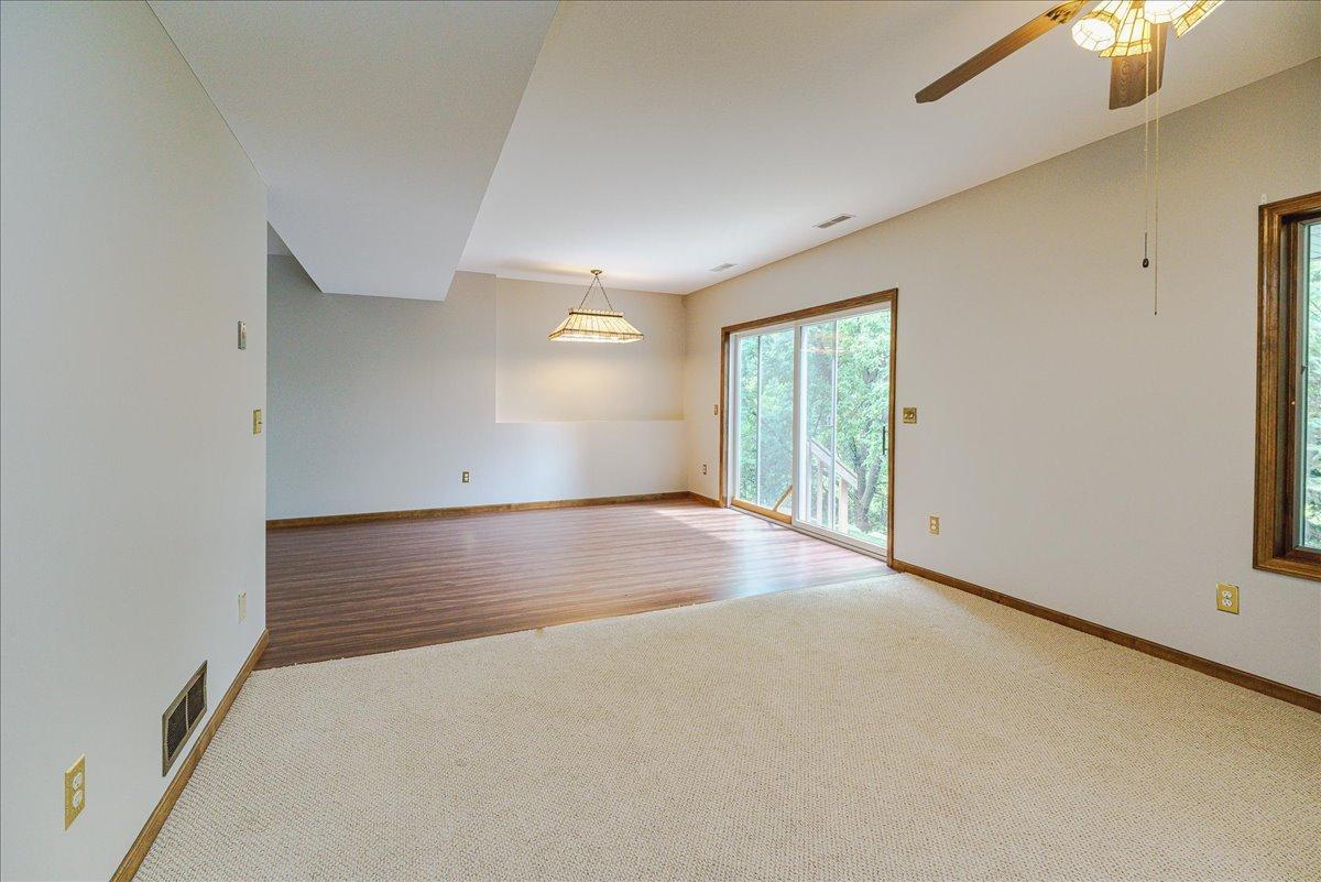 48-Family Room.jpg