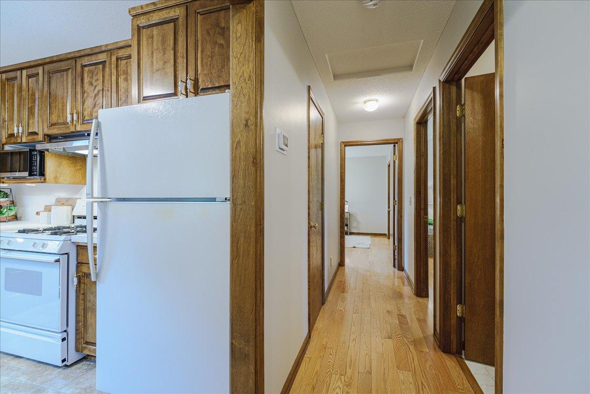 28-Hallway.jpg