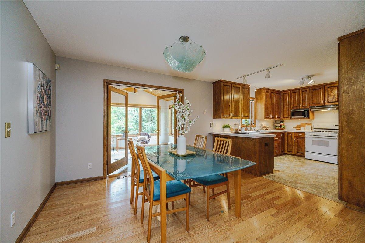 10-Dining Room to Kitchen.jpg