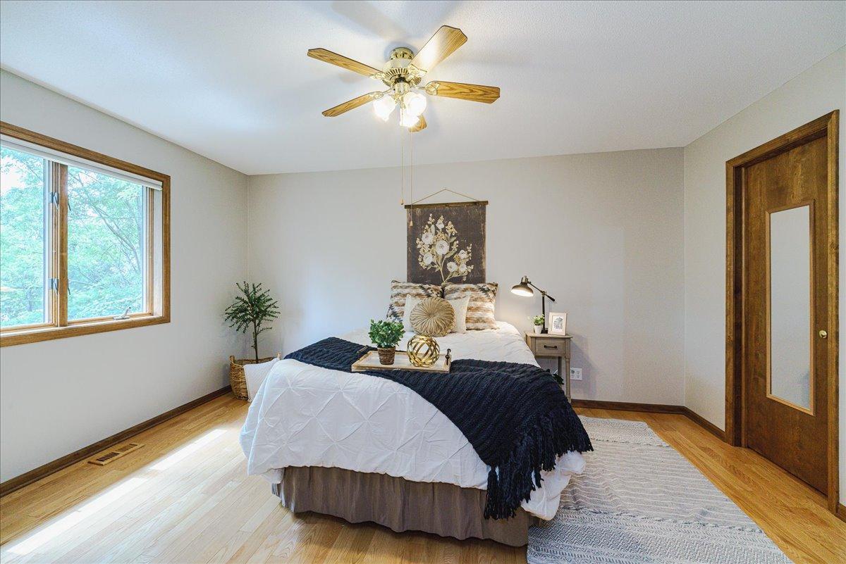 34-Primary Bedroom.jpg