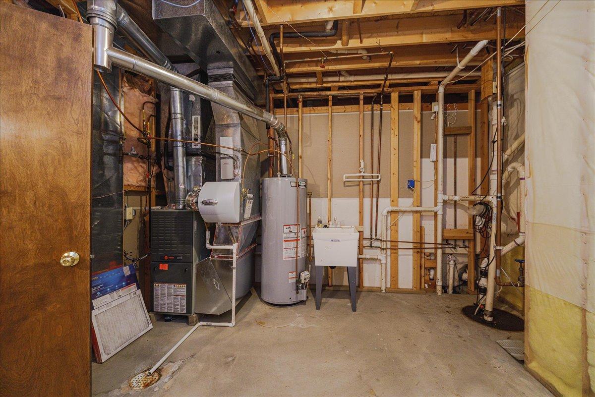61-Utility Room.jpg