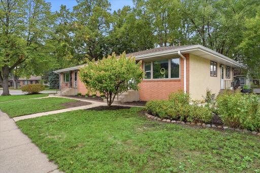 625 Summer Street NE, Minneapolis, MN 55413