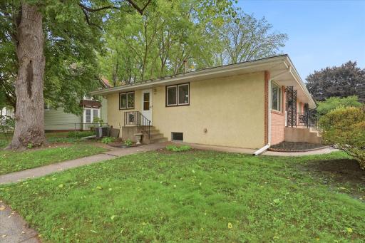 625 Summer Street NE, Minneapolis, MN 55413