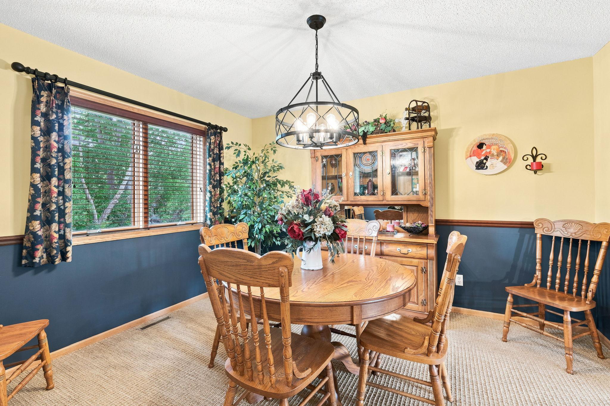 Formal dining space off of the kitchen and front room.