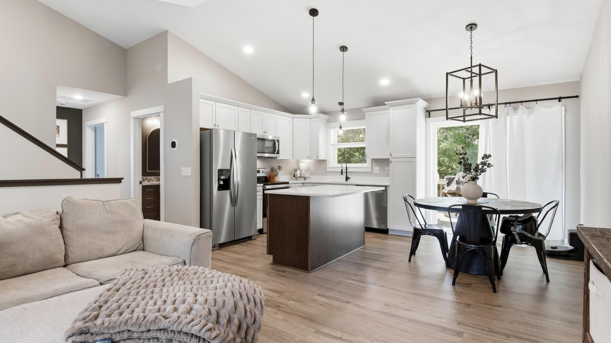 Kitchen/Dining