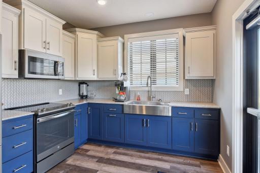 19520 Laurel Court, Maple Grove, MN 55311