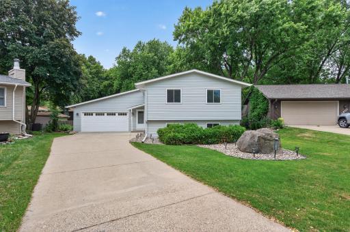 Photo for 2210 Matterhorn Lane, Saint Paul, MN 55119 - listing #7110713 2210 Matterhorn Lane, Saint Paul, MN 55119