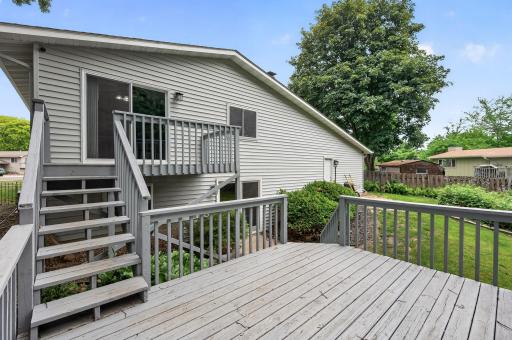 Large 2 level deck