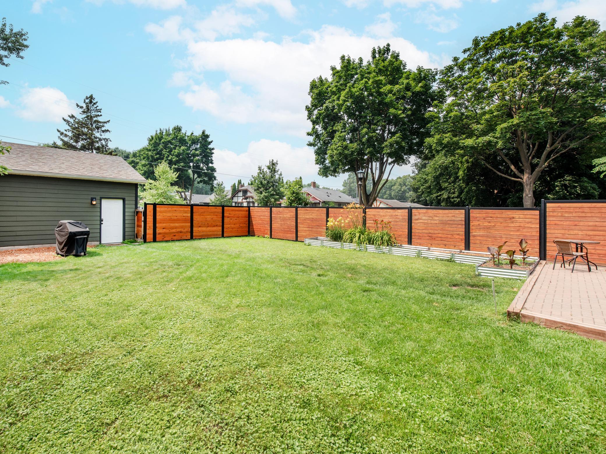 Fabulous yard for gardens & entertaining