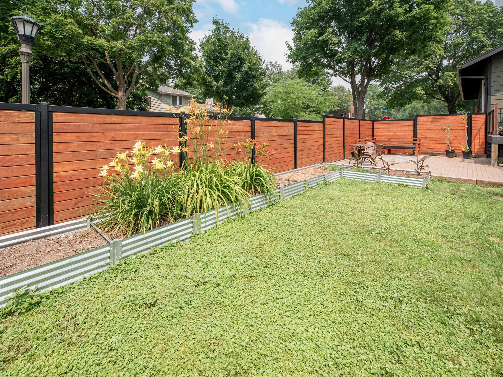 Steel posts & frame